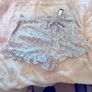NWT lulus floral ruffle hem shorts